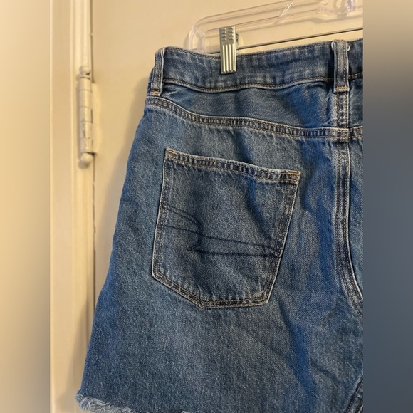 American Eagle Super High Rise A Line Distressed Denim Skirt Size 14 - Picture 9 of 14